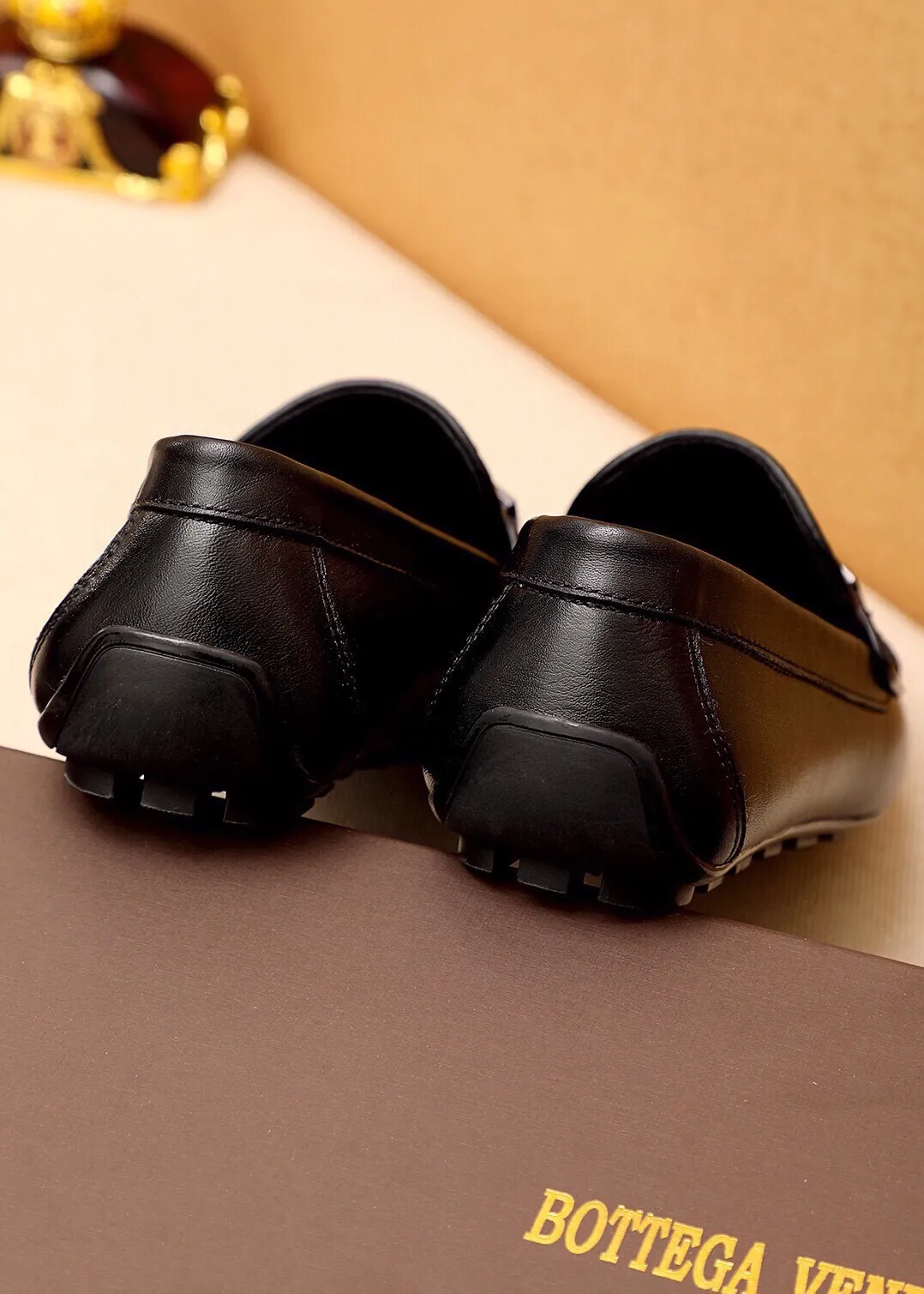 Men's shoes 💰: 500 💐BV men's slip-on shoes® [BOTTEGA VENETA] official website counter new model, one-to-one mold opening ⚠Italian calfskin ➕Hand-woven ➕Cow leather lining. Driving slip-ons, available at counters, sizes 38～44 (45🉑️customized)
